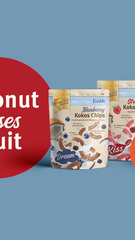 Headergrafik mit Farmer's Snack Produkten auf blauem Hintergrund mit rotem Störer mit der Aufschrift "Coconut kisses fruit"